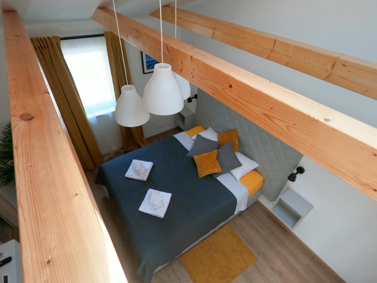 Gavan Room Cres Exterior foto